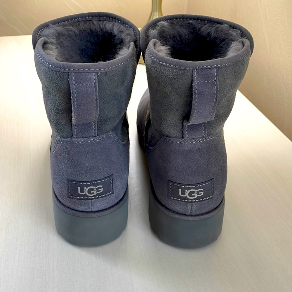 Ugg Kristin Wedge Bootie - Size 8.5 - Grey